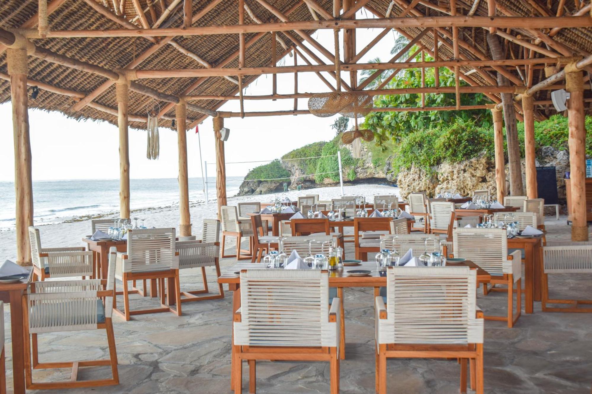 Diamonds Leisure Beach & Golf Resort Діані-Біч Екстер'єр фото